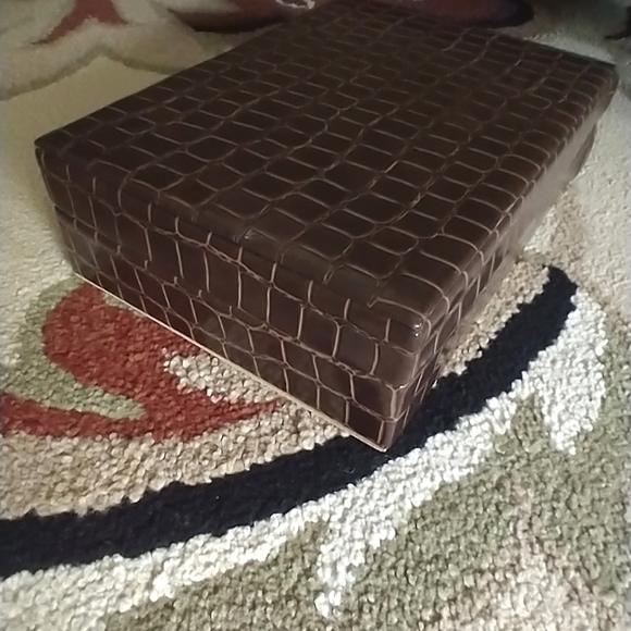 SOLD!!!Jewelry🌅Safari (by Ralph Lauren) Faux Croc Decorative display box/holder - Picture 9 of 12